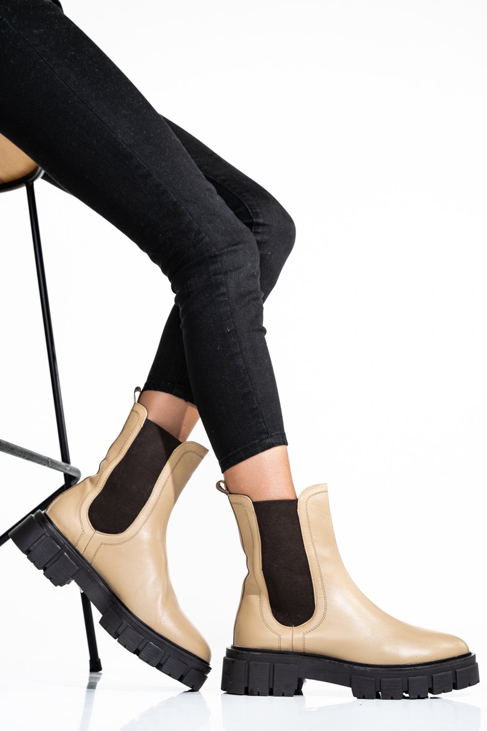GHETE DAMA DE IARNA PIELE NATURALA BEJ 8S77568