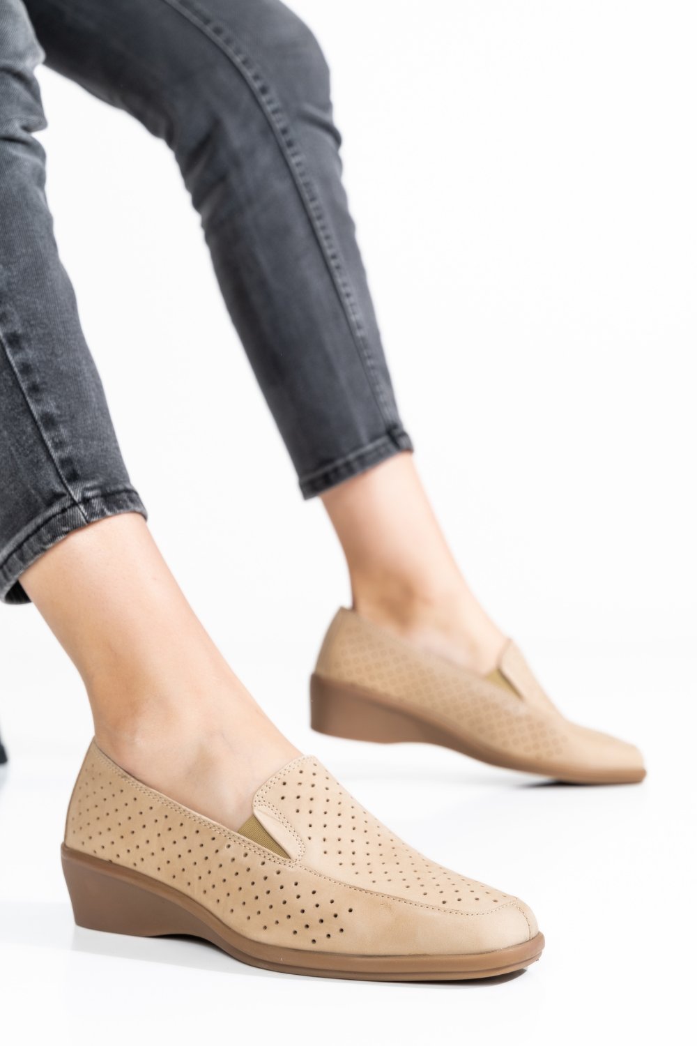 PANTOFI BEJ PIELE NATURALA LS77OLA1