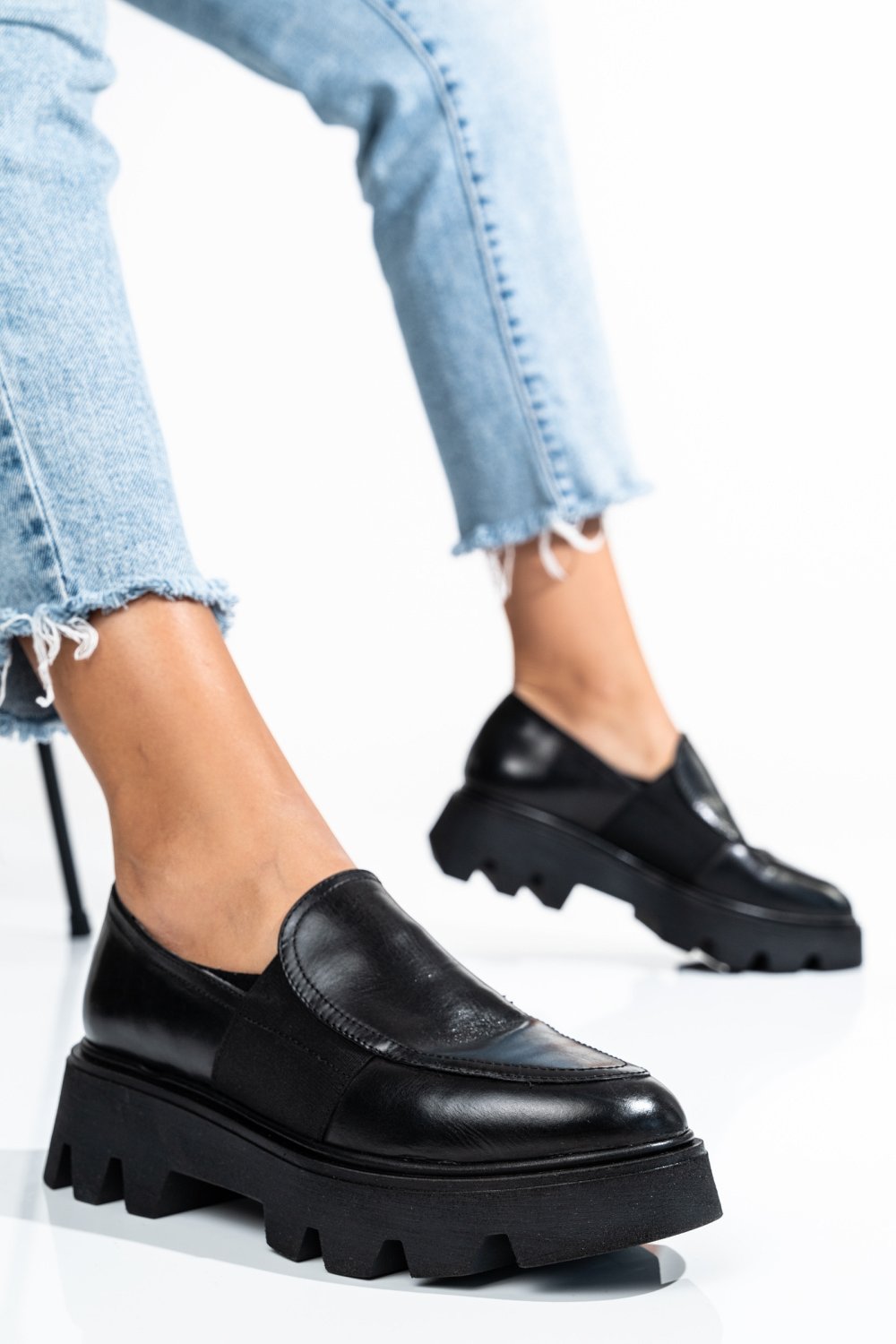 PANTOFI NEGRI PIELE NATURALA A50093