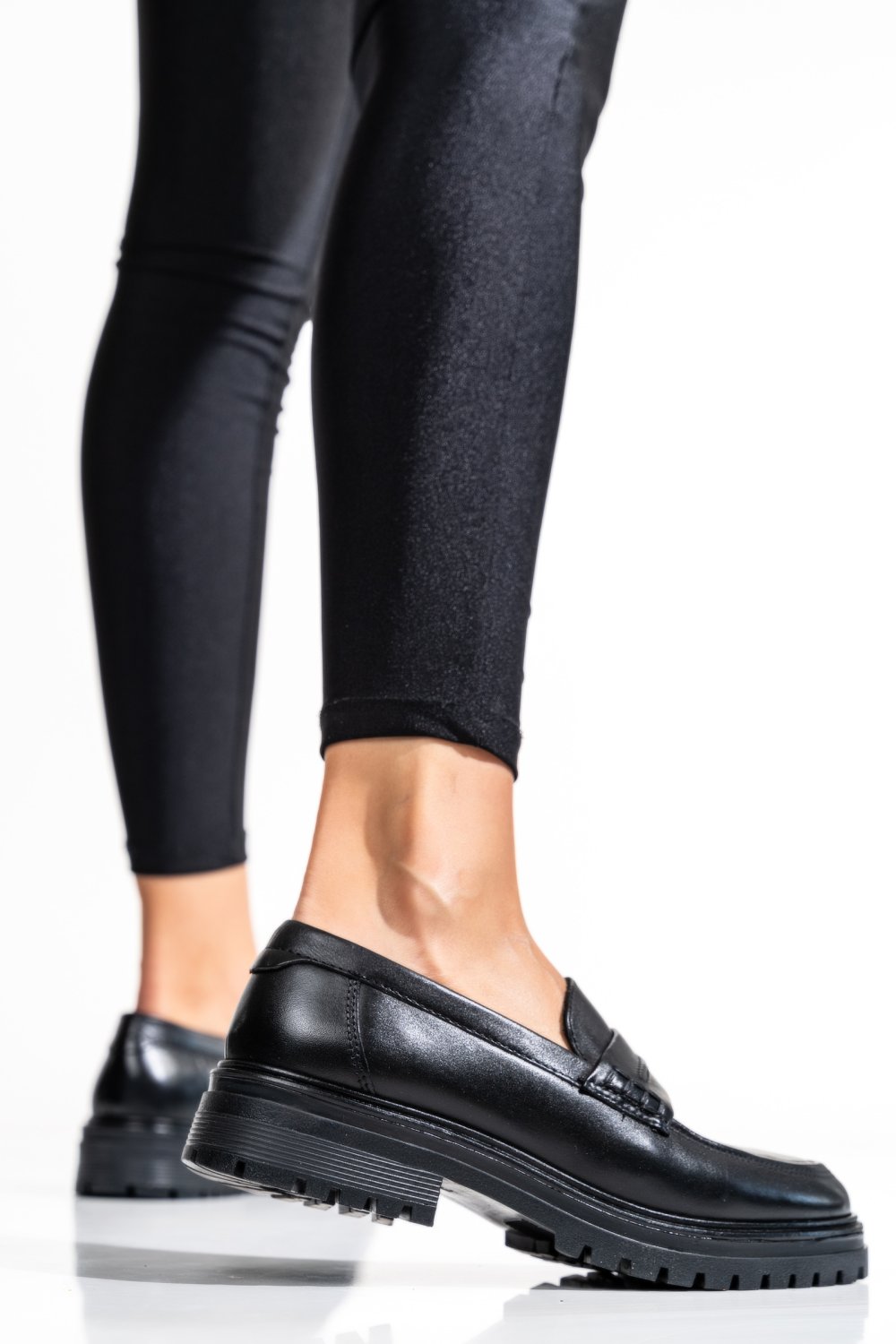 PANTOFI CASUAL DAMA PIELE NATURALA NEGRI UB033104
