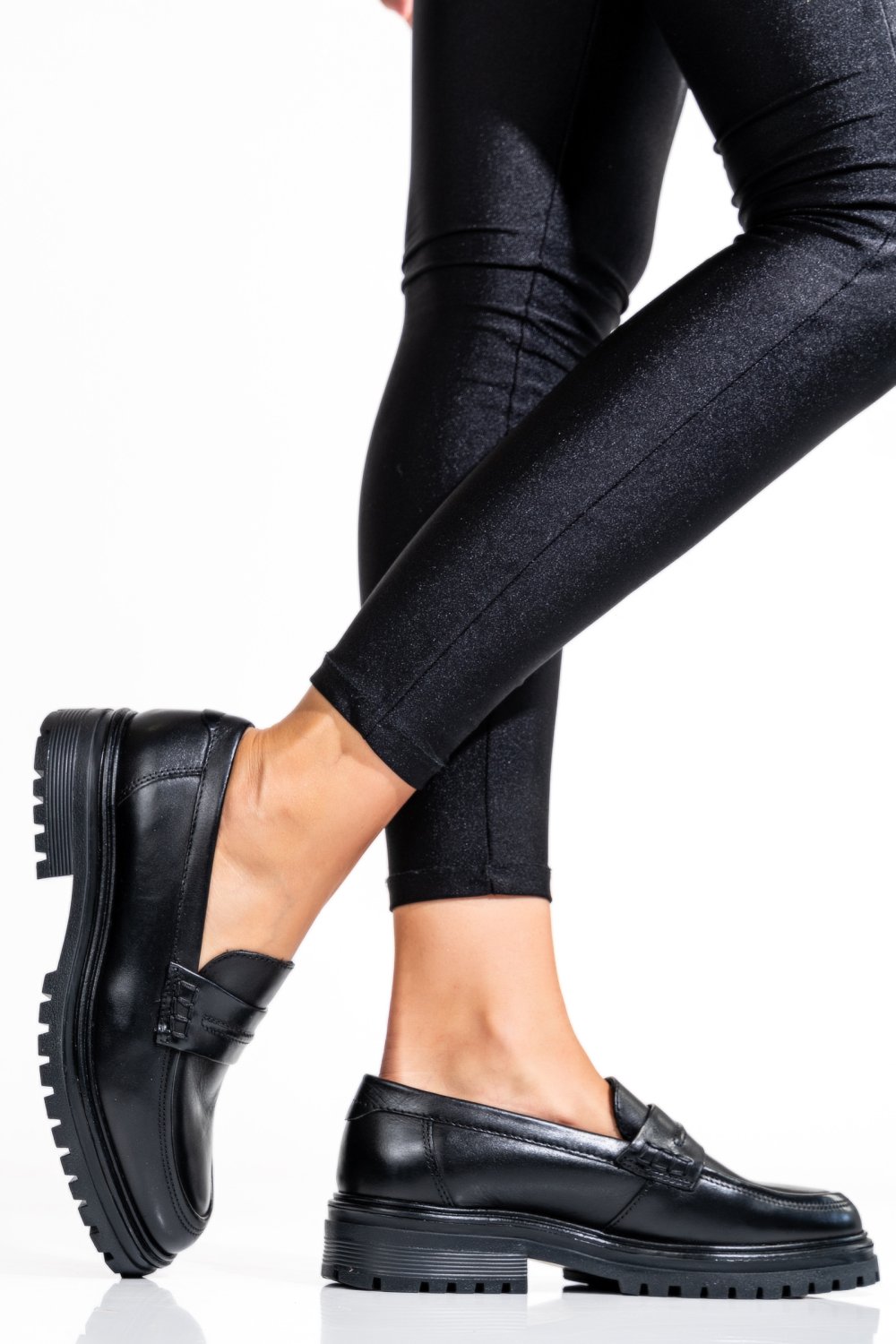 PANTOFI CASUAL DAMA PIELE NATURALA NEGRI UB033104