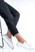 PANTOFI SPORT ALBI PIELE NATURALA ASPKD001