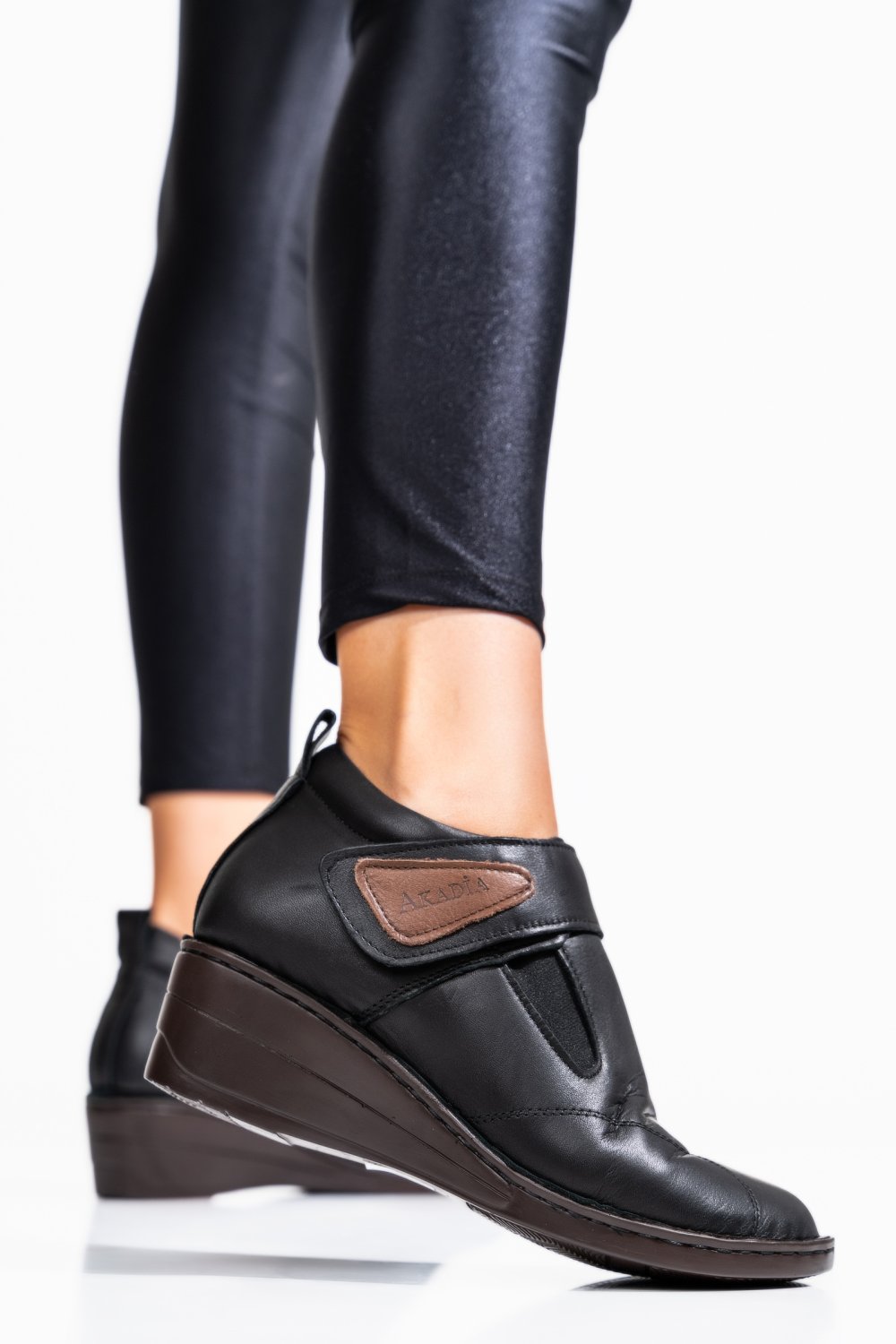 GHETE NEGRE PIELE NATURALA APCKA4050