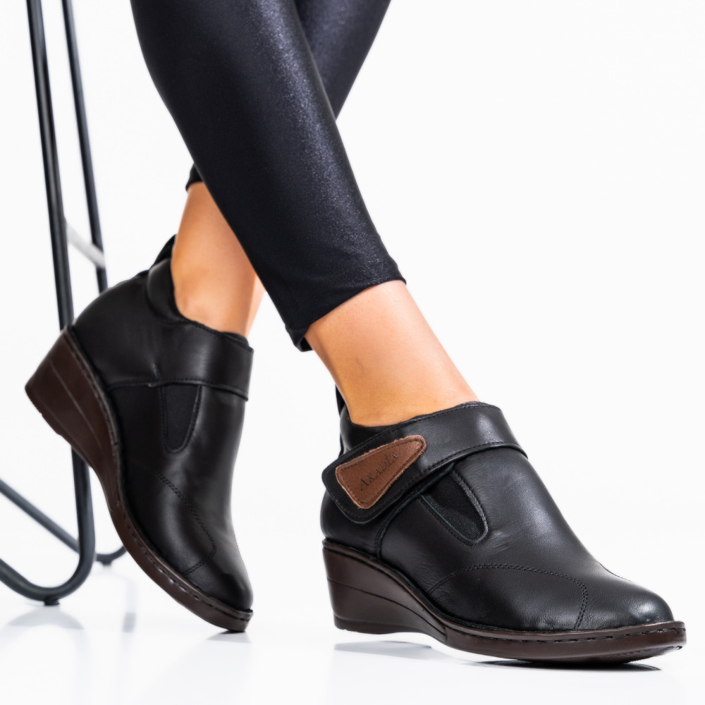 GHETE NEGRE PIELE NATURALA APCKA4050