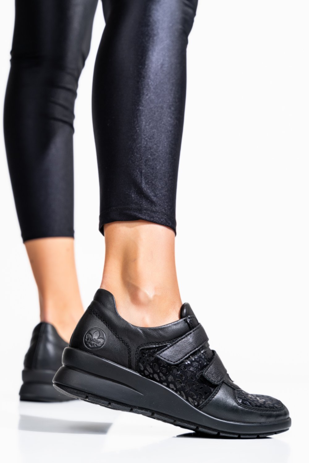 PANTOFI NEGRI RIEKER PIELE NATURALA L486800