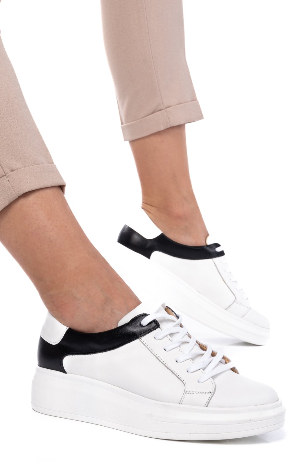 PANTOFI SPORT FEMEI PIELE NATURALA ALB NEGRU 3S77000