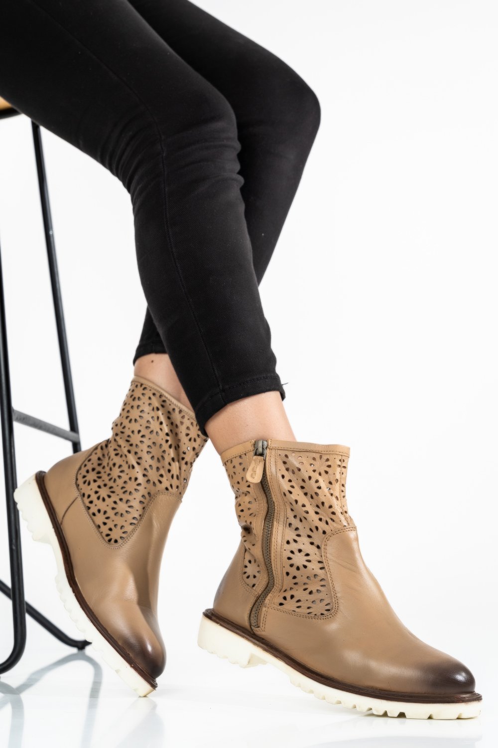 GHETE FEMEI PIELE NATURALA NUDE 9S77231