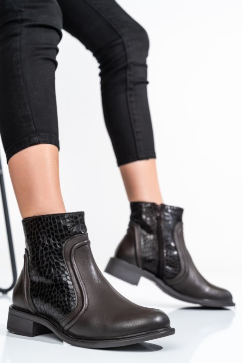 Ghete dama de iarna piele naturala maro inchis captusite  7s77604