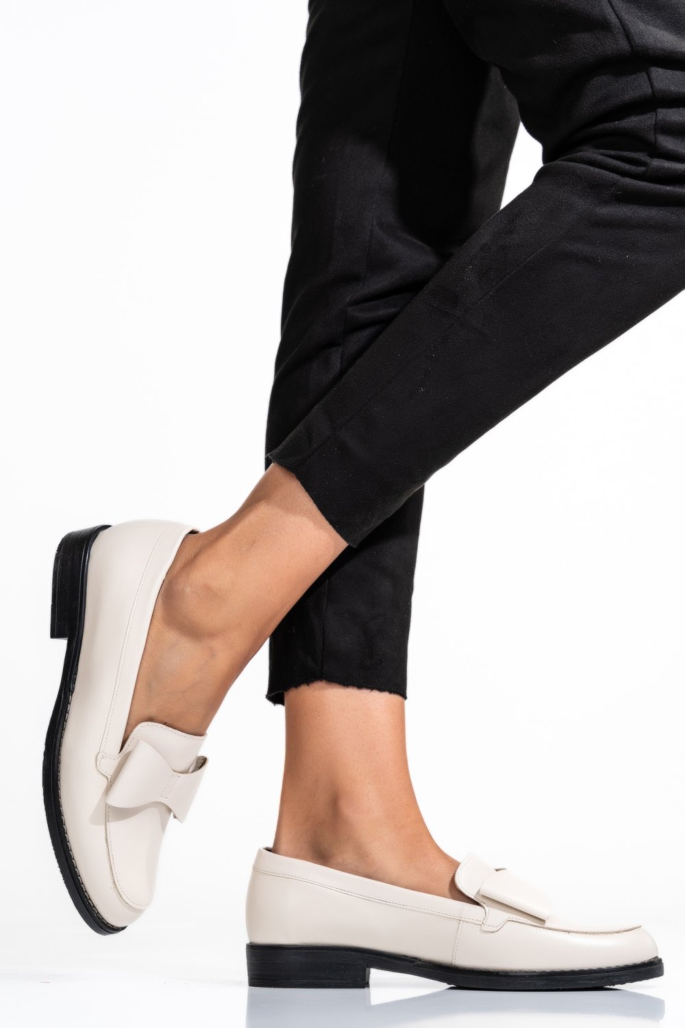 MOCASINI BEJ PIELE NATURALA 2S77110