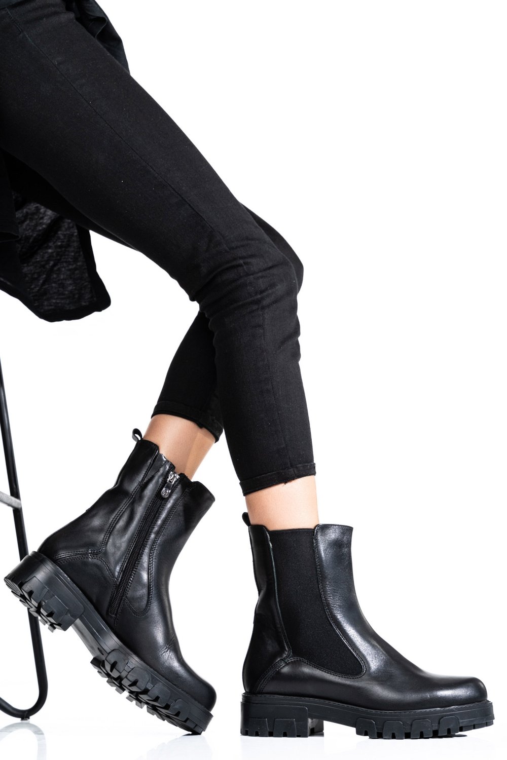 GHETE NEGRE PIELE NATURALA ELLE05
