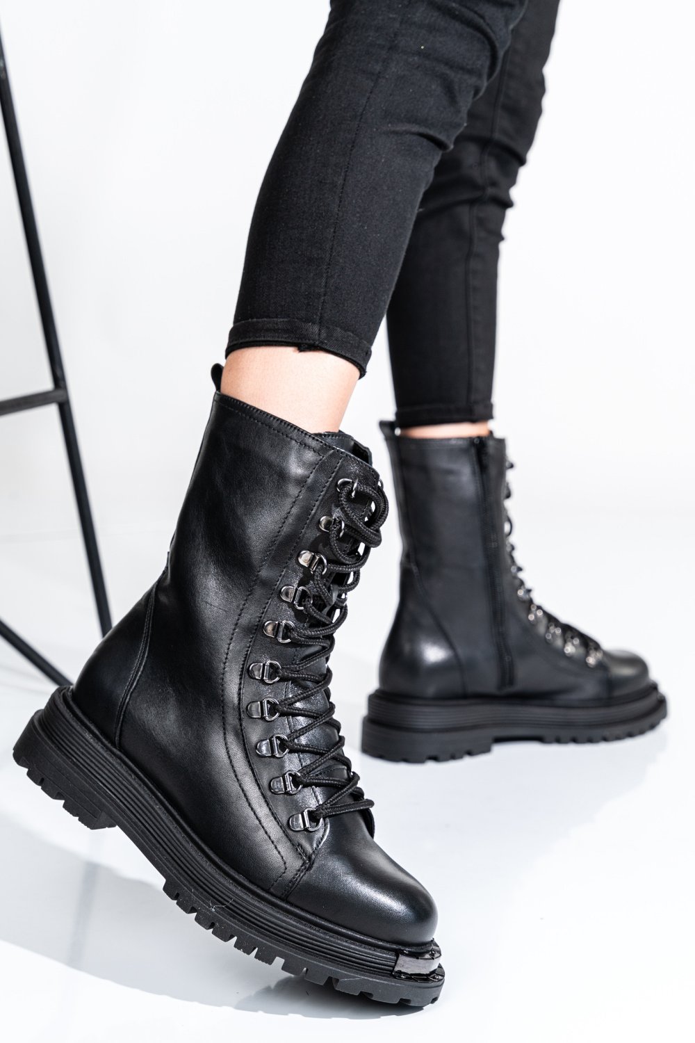 GHETE FEMEI PIELE NATURALA NEGRE 2S7732-037NP