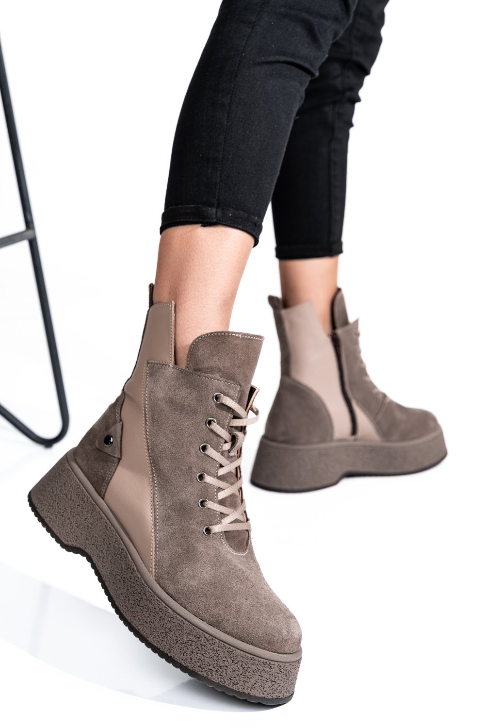 GHETE DAMA PIELE NATURALA INTOARSA BEJ 2S7732-042SP-NP