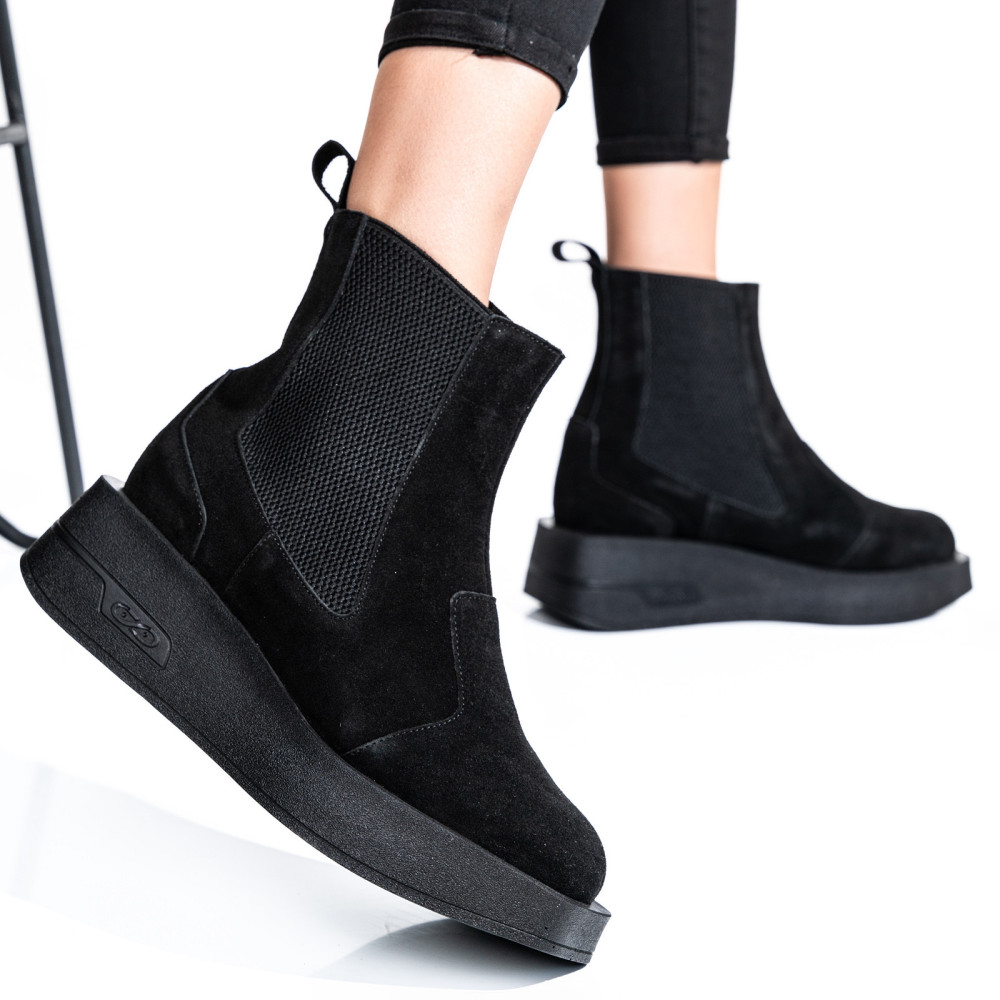 GHETE NEGRE PIELE NATURALA INTOARSA 2S7700
