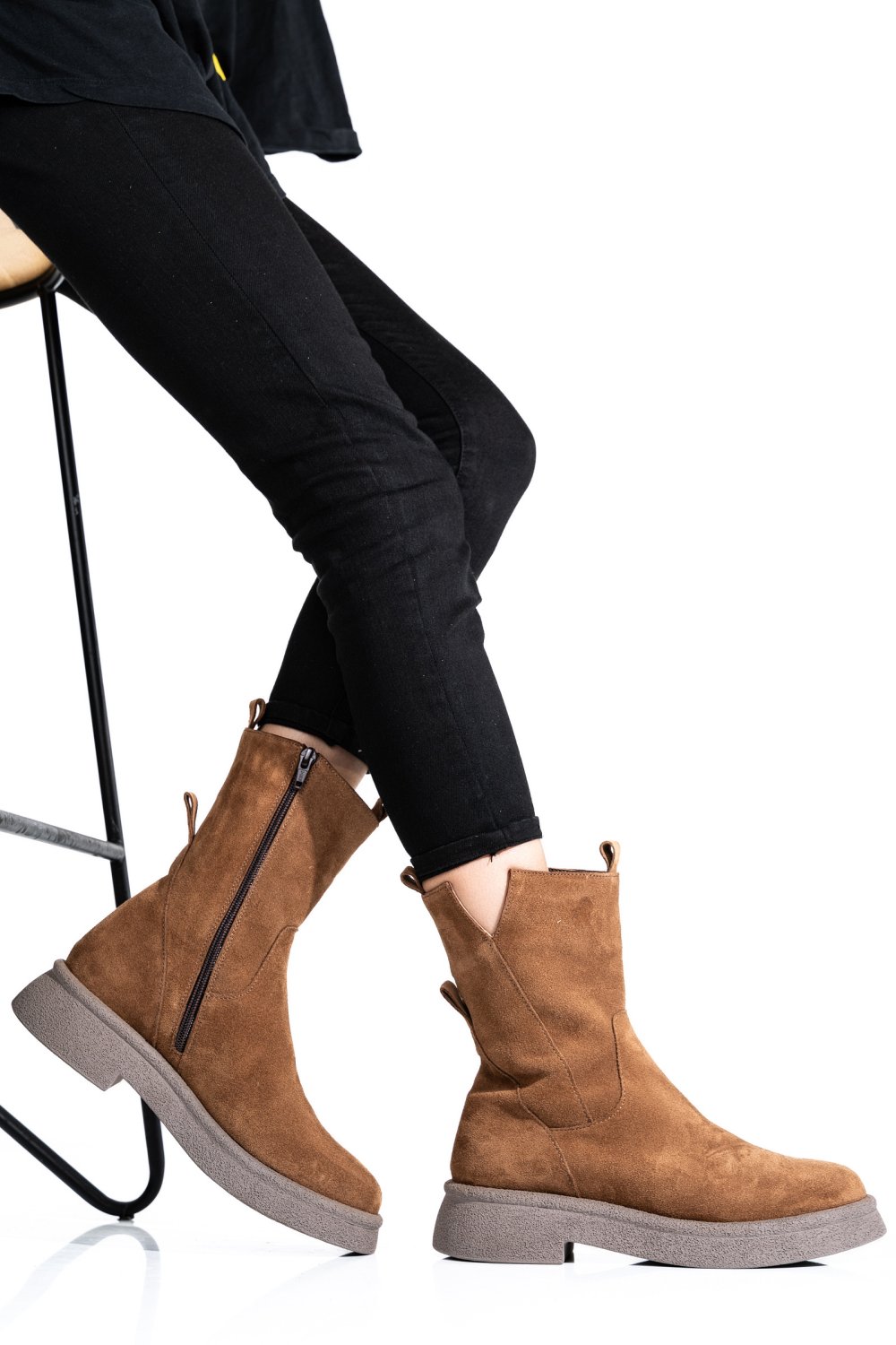 GHETE DAMA IMBLANITE PIELE NATURALA INTOARSA CAMEL 2S7732-051SP