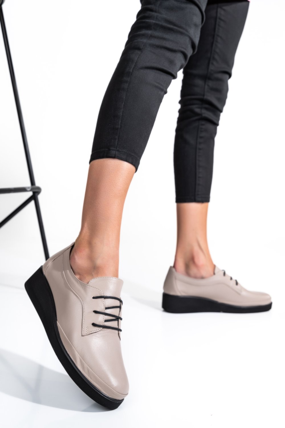 PANTOFI TAUPE PIELE NATURALA APCKD2757