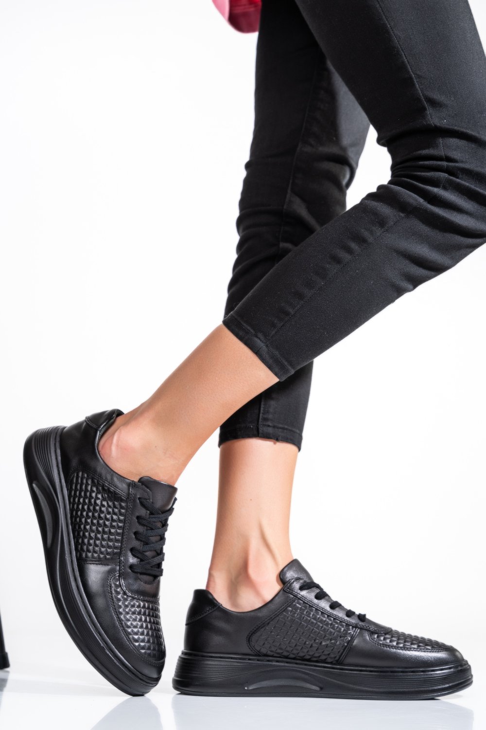 PANTOFI NEGRI PIELE NATURALA APCKD330