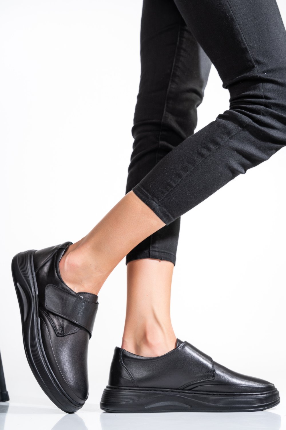 PANTOFI NEGRI PIELE NATURALA APCKD440