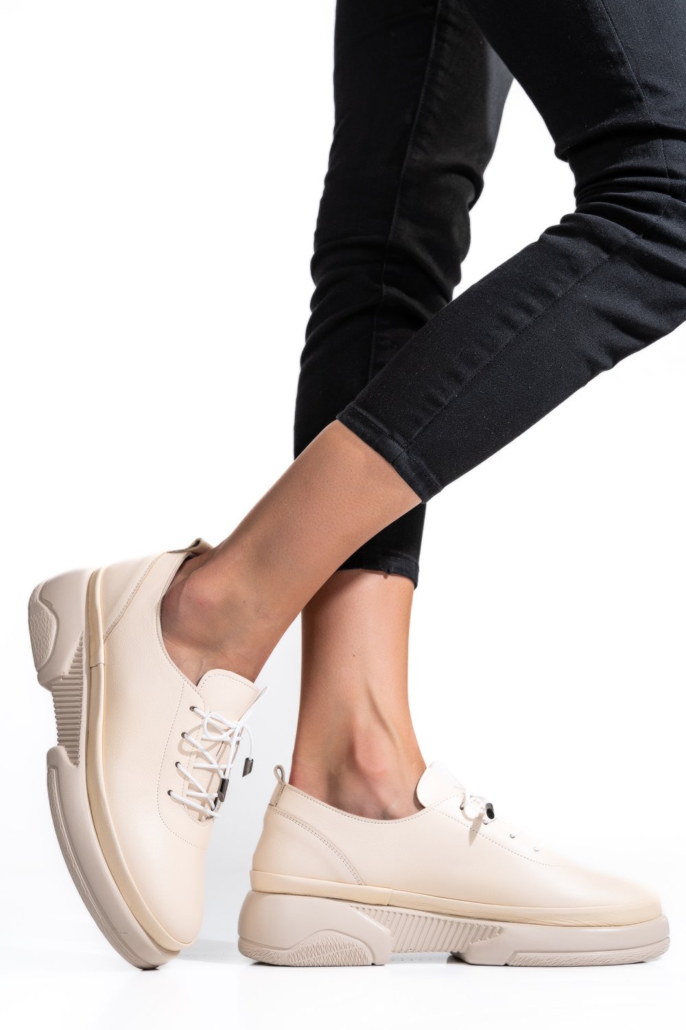 PANTOFI SPORT BEJ PIELE NATURALA APCKD23099