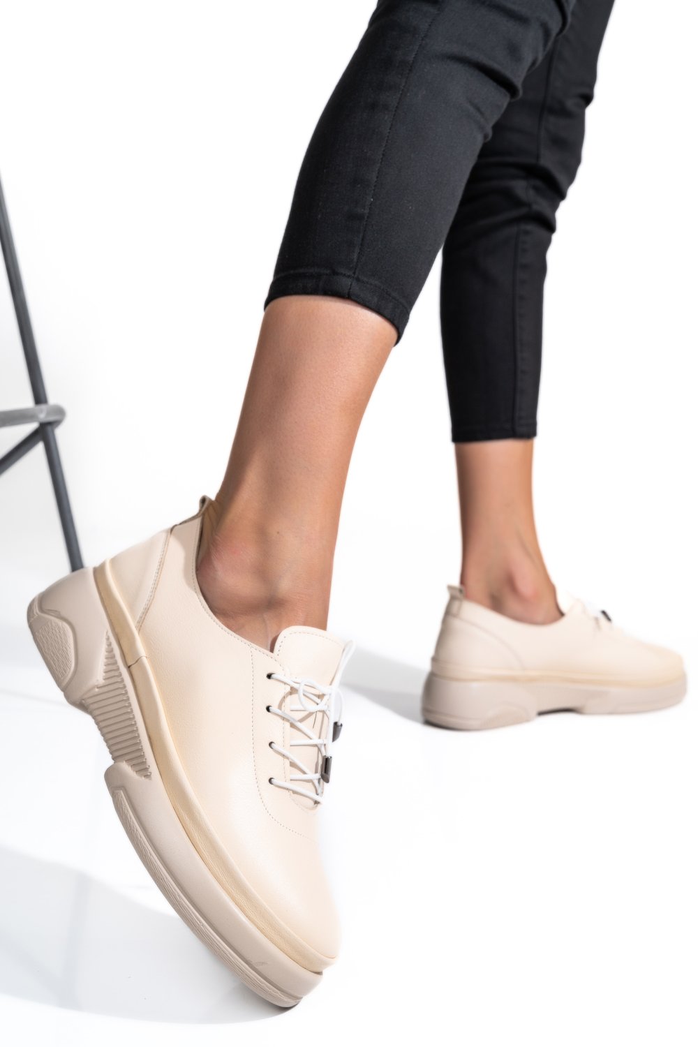 PANTOFI SPORT BEJ PIELE NATURALA APCKD23099