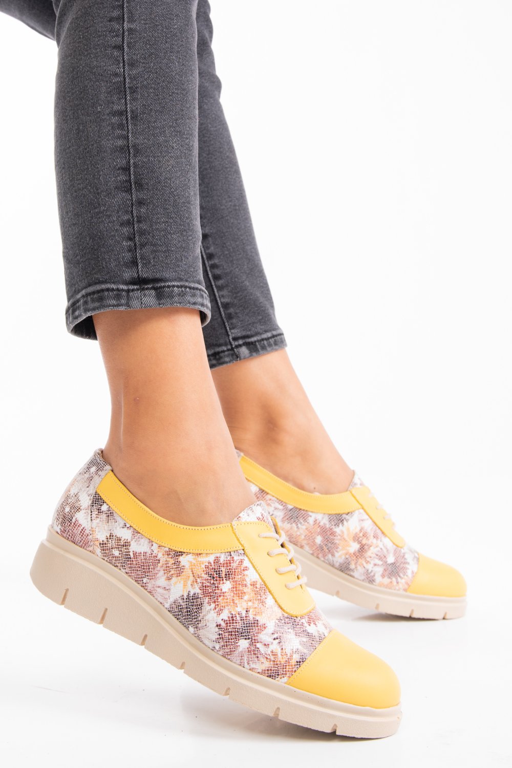PANTOFI GALBENI PIELE NATURALA 2S77031