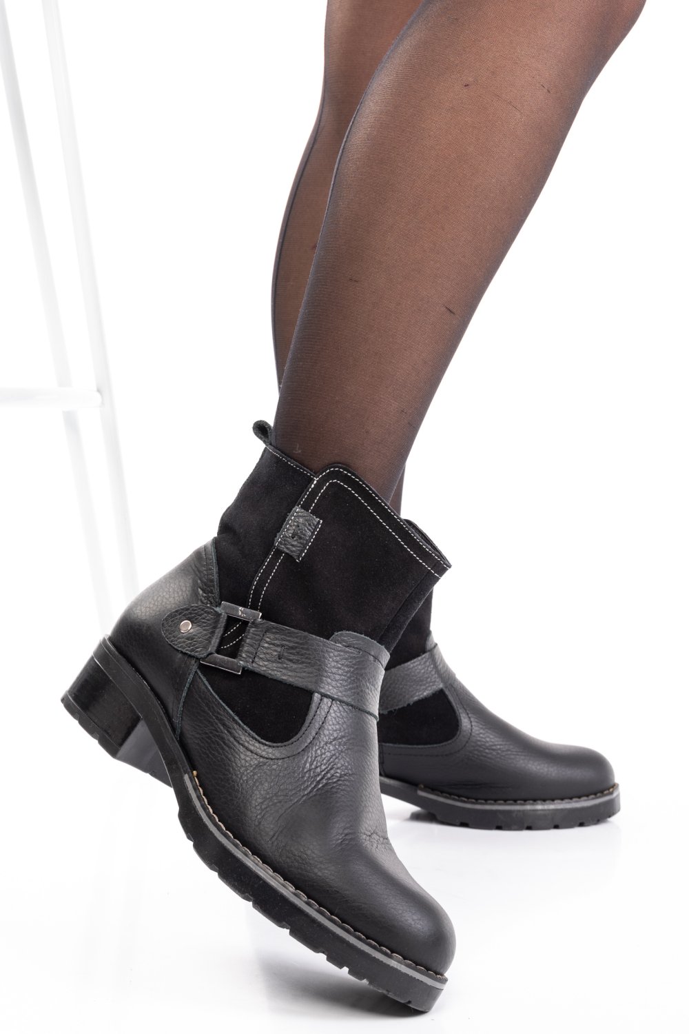 GHETE FEMEI PIELE NATURALA NEGRE 0S7755