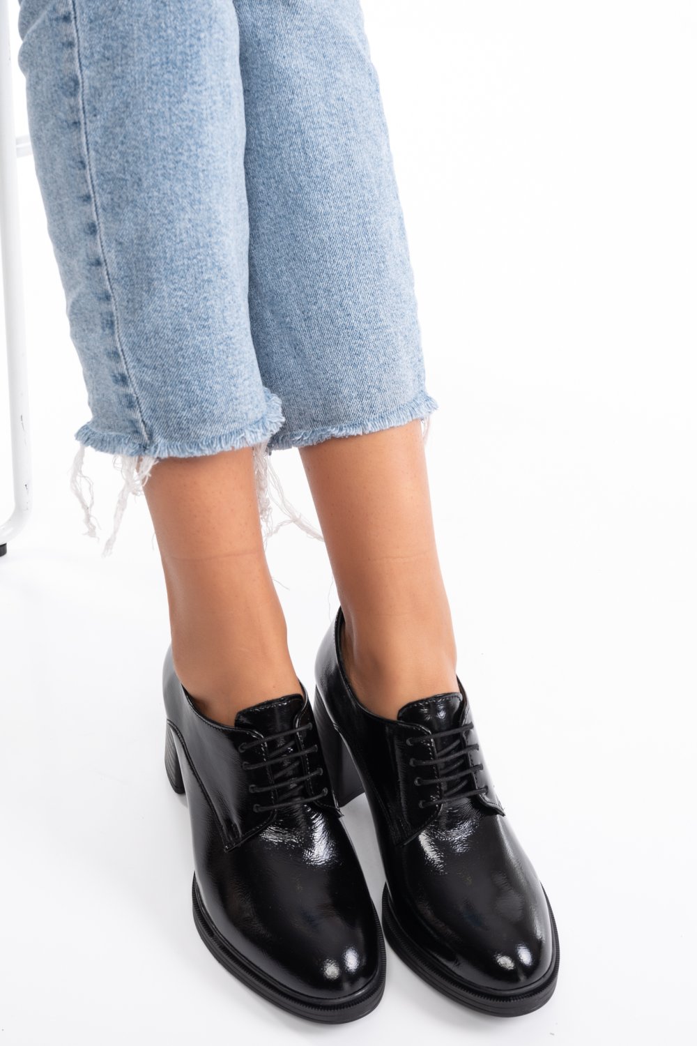 BOTINE DAMA PIELE NATURALA LACUITA NEGRE 2S7712626NPK