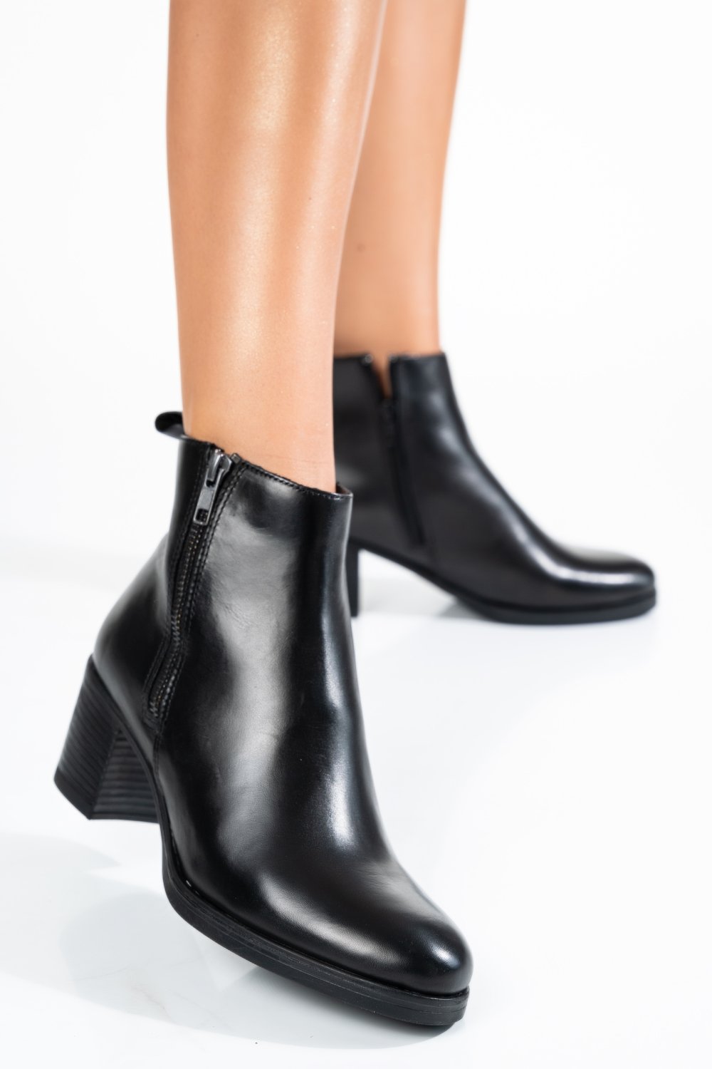 GHETE FEMEI PIELE NATURALA NEGRE WS77H70H01