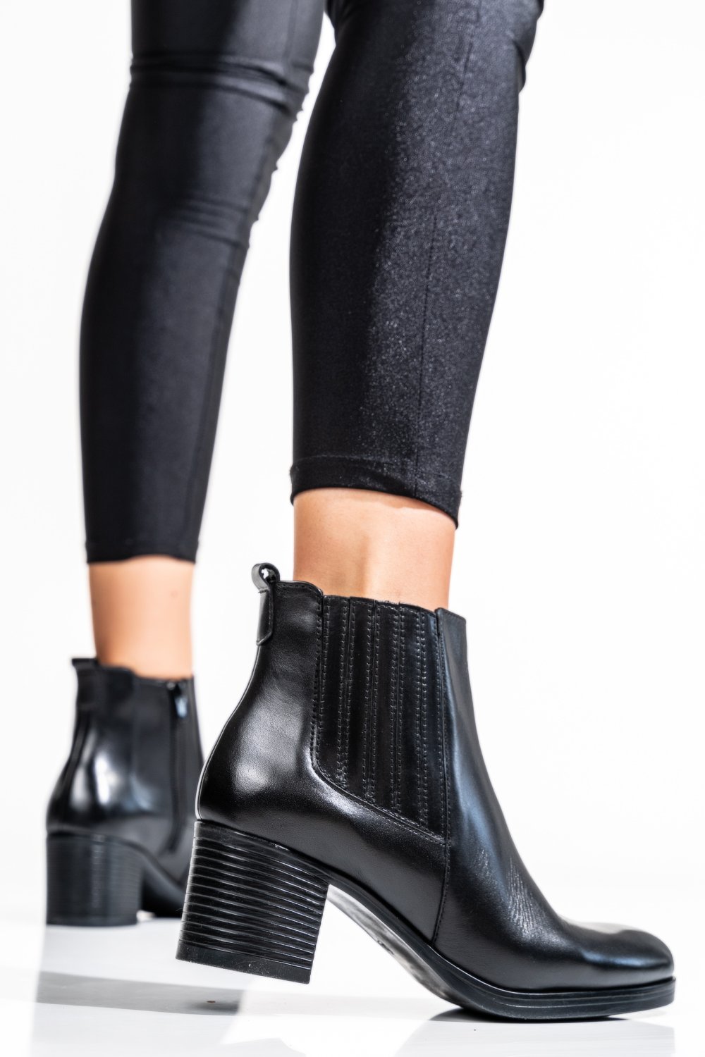 GHETE FEMEI PIELE NATURALA NEGRE WS77H70H13