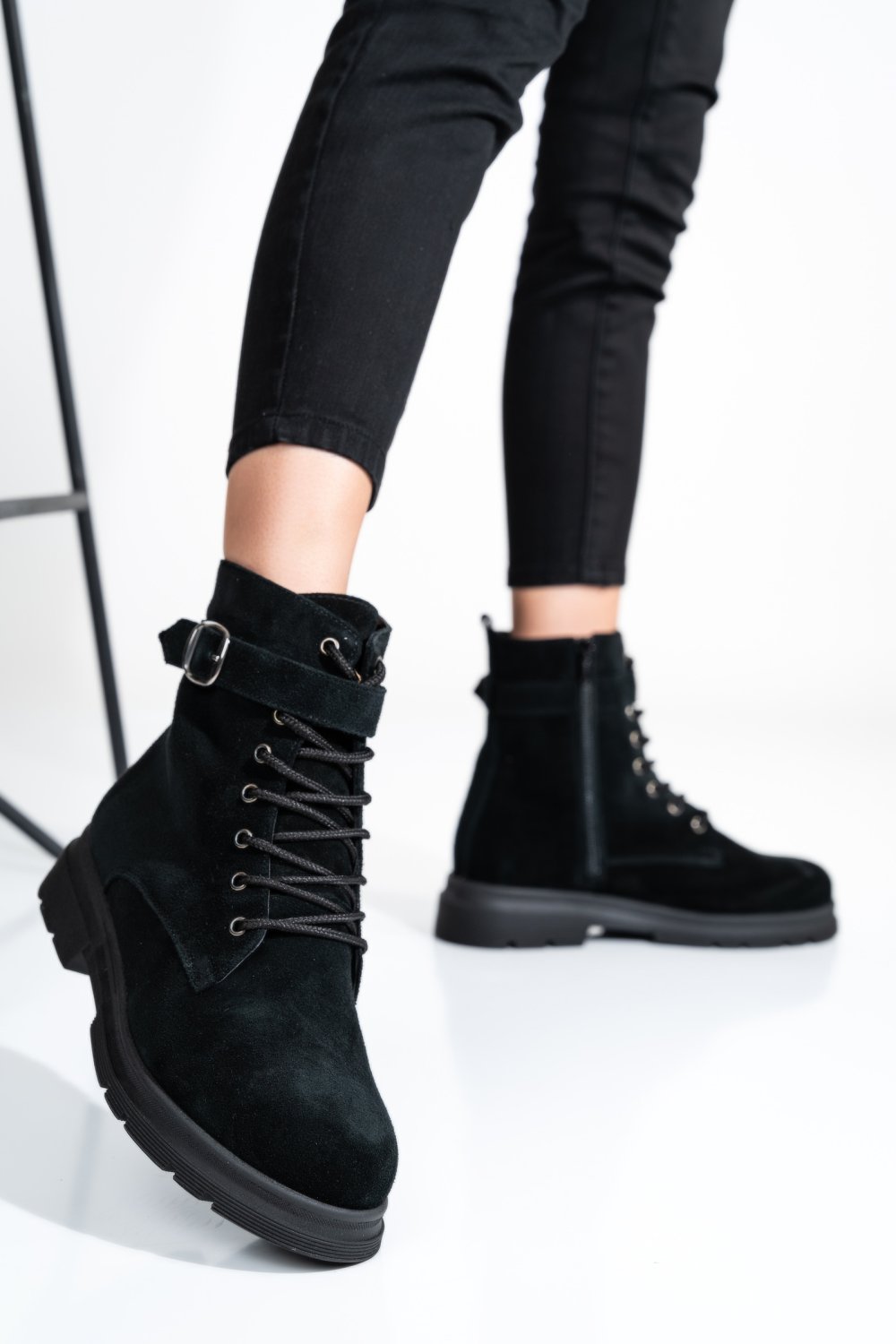 GHETE NEGRE PIELE NATURALA INTOARSA 2S7732-034SP