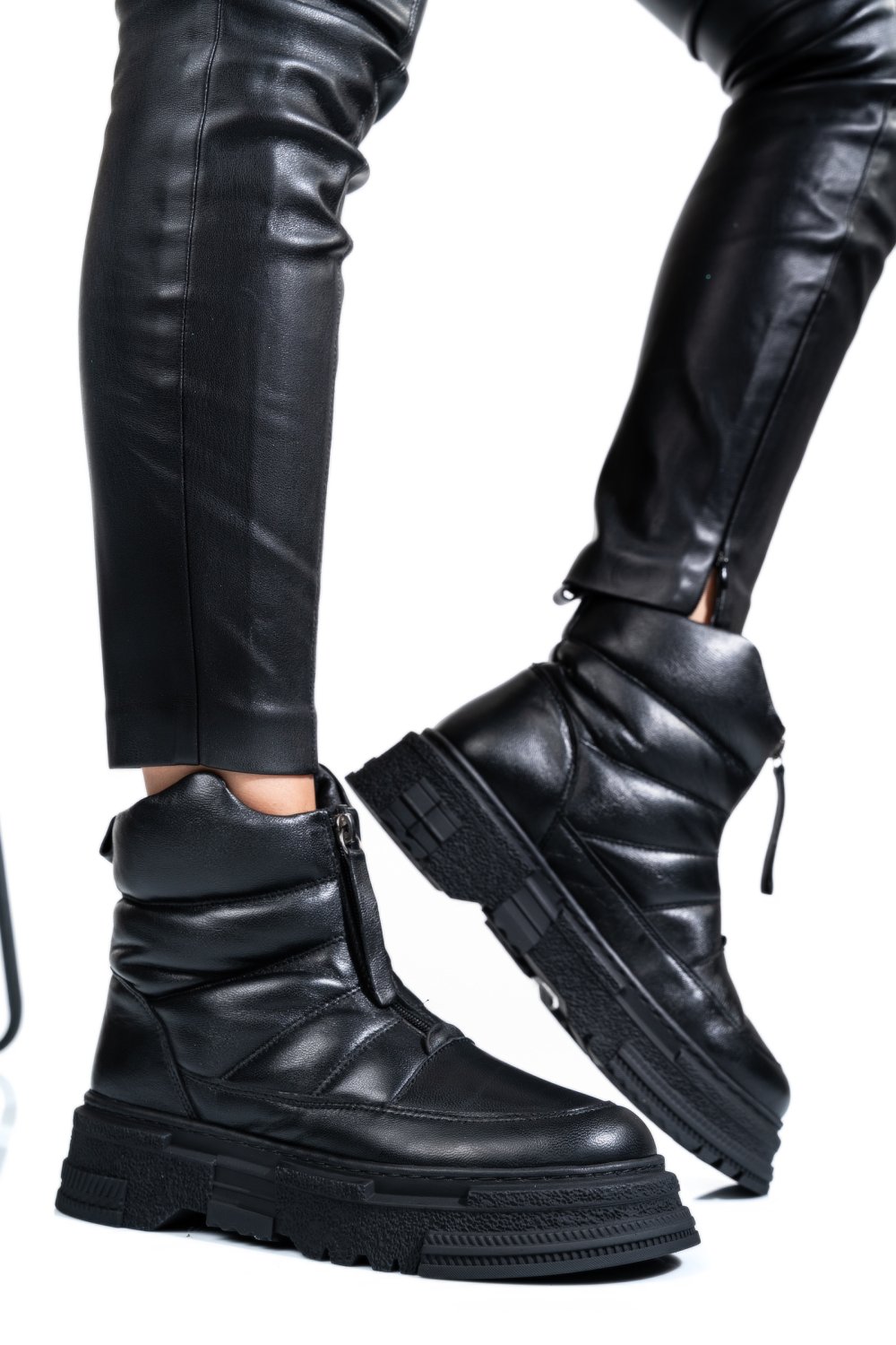 GHETE NEGRE PIELE NATURALA APCK4003