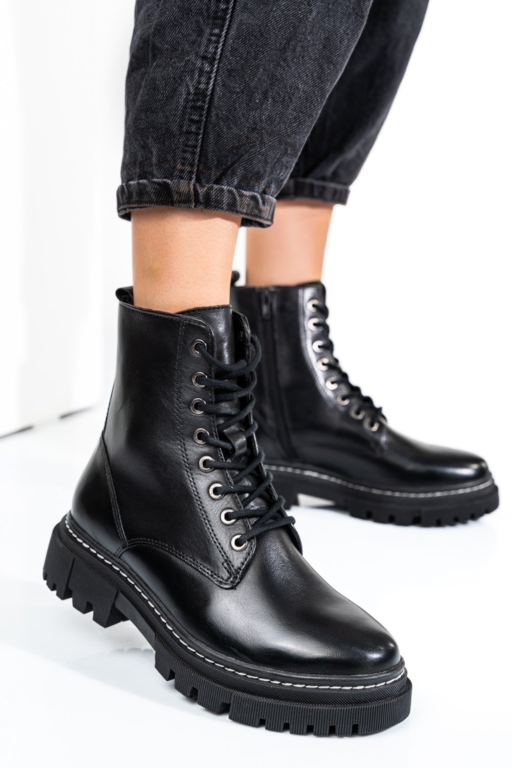GHETE DAMA CU SIRETURI PIELE NATURALA NEGRE VS77B06-3201