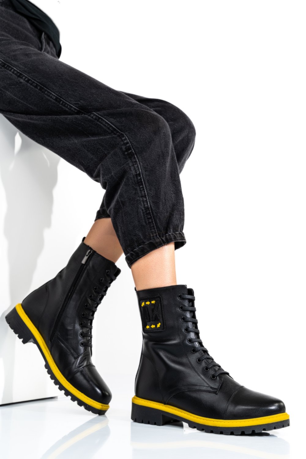 GHETE NEGRU GALBEN PIELE NATURALA 0PC903