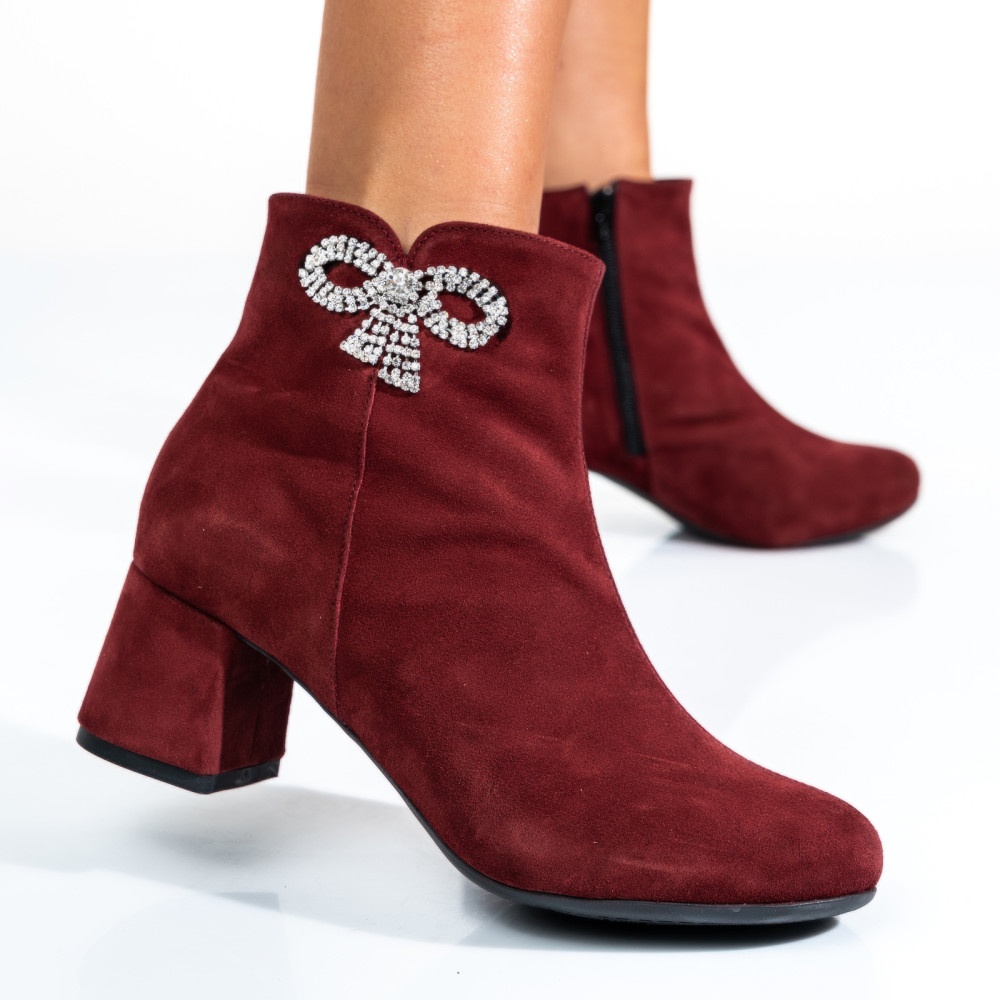 BOTINE VISINII PIELE NATURALA INTOARSA 7S7733