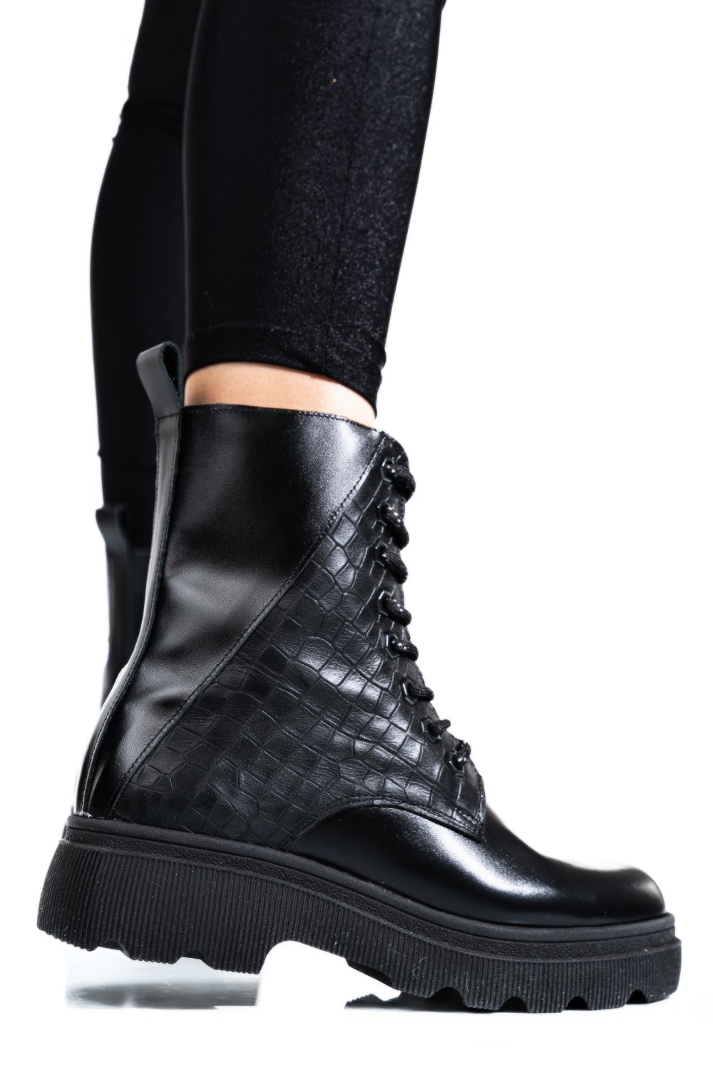 GHETE DAMA IMBLANITE PIELE NATURALA NEGRE CRO 1S7750LIB