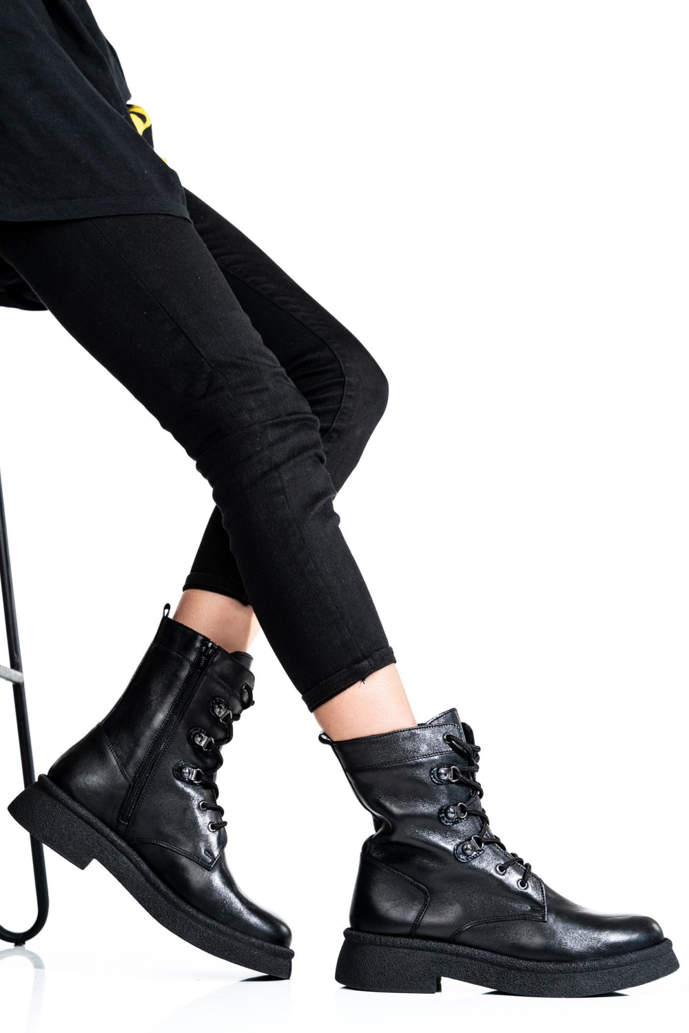 GHETE FEMEI PIELE NATURALA NEGRE 2S7732-050NP