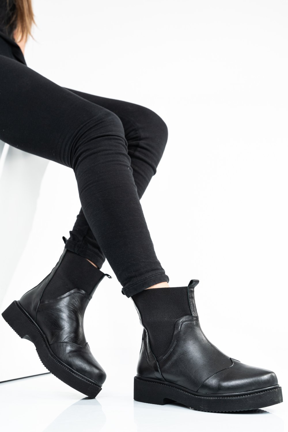 GHETE DAMA CAPTUSITE PIELE NATURALA NEGRE ES77DB005