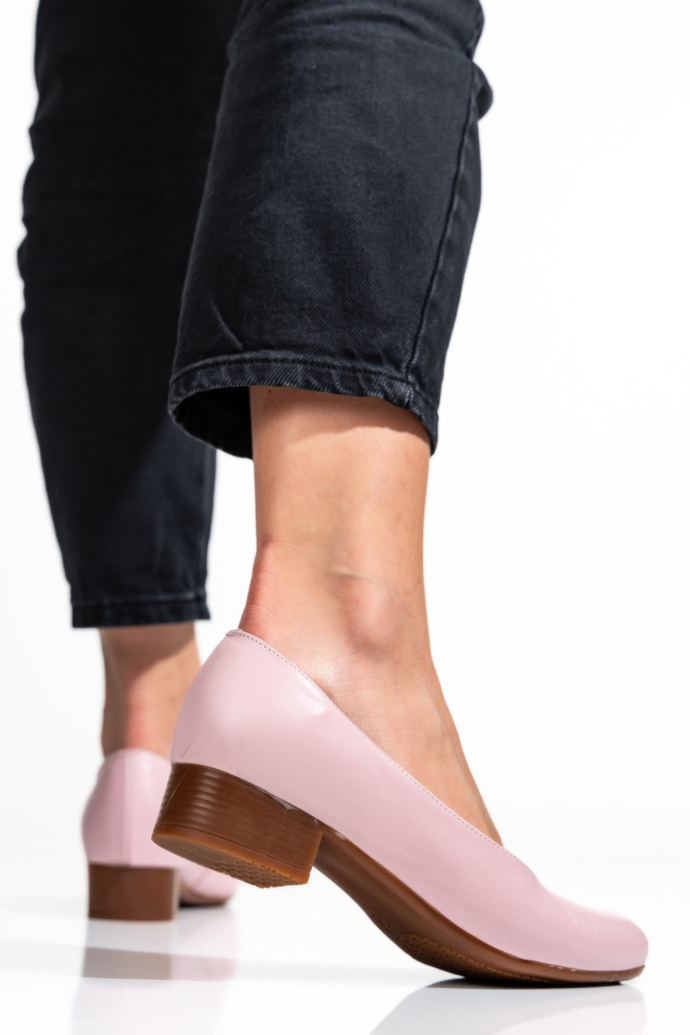 PANTOFI DAMA PIELE NATURALA ROZ TOC MIC 2S77040