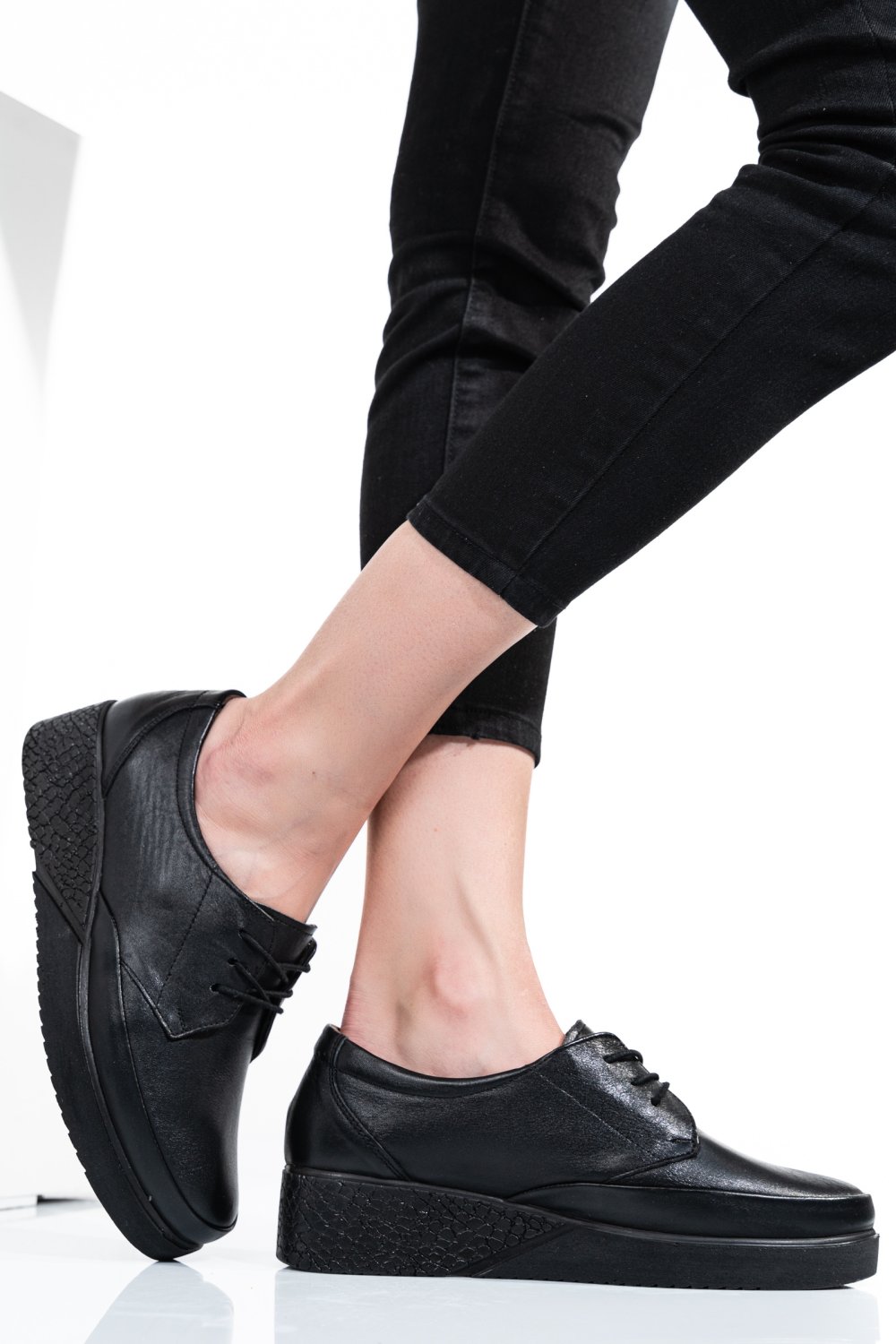 PANTOFI NEGRI PIELE NATURALA 6PC24