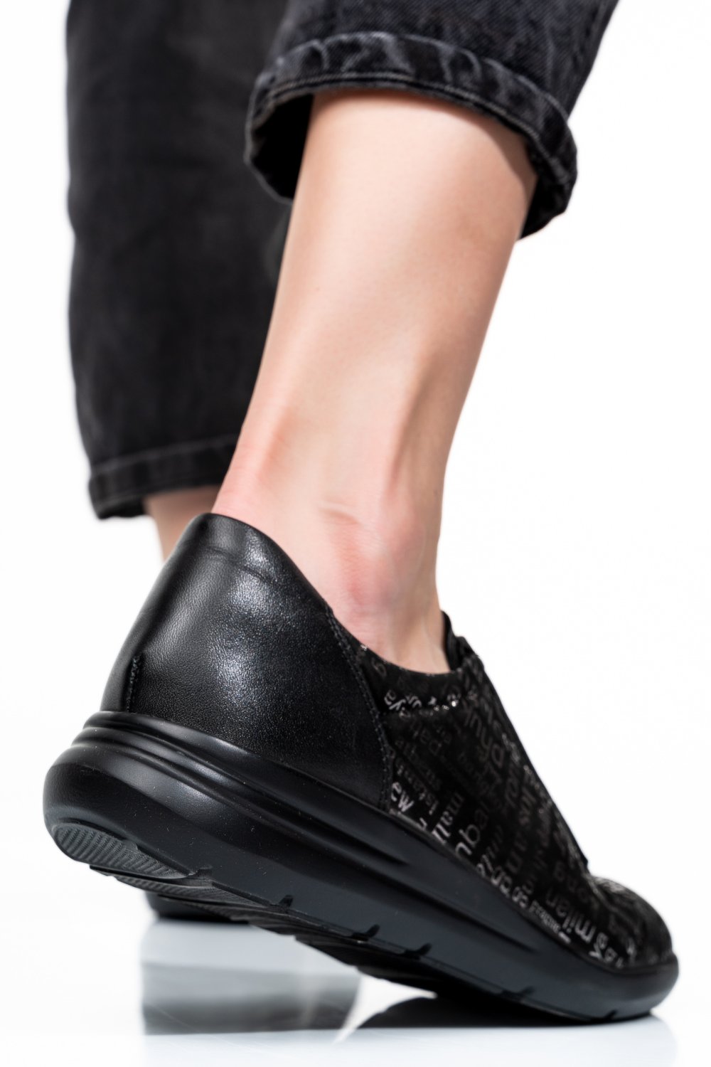 PANTOFI SPORT NEGRI PIELE NATURALA 1PC7555