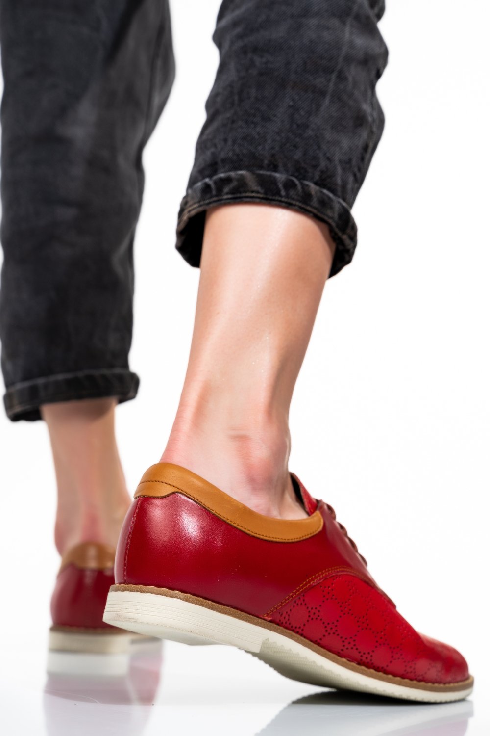 PANTOFI ROSII PIELE NATURALA 1PC12008