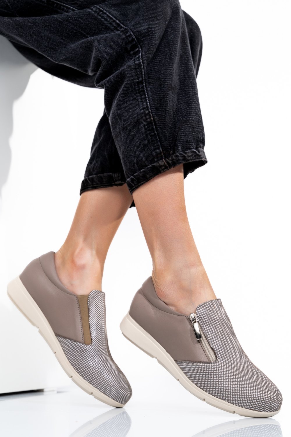 ESPADRILE TAUPE PIELE 1S77240