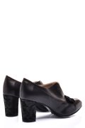 PANTOFI NEGRI TOC FLORAL PIELE NATURALA 3PC707