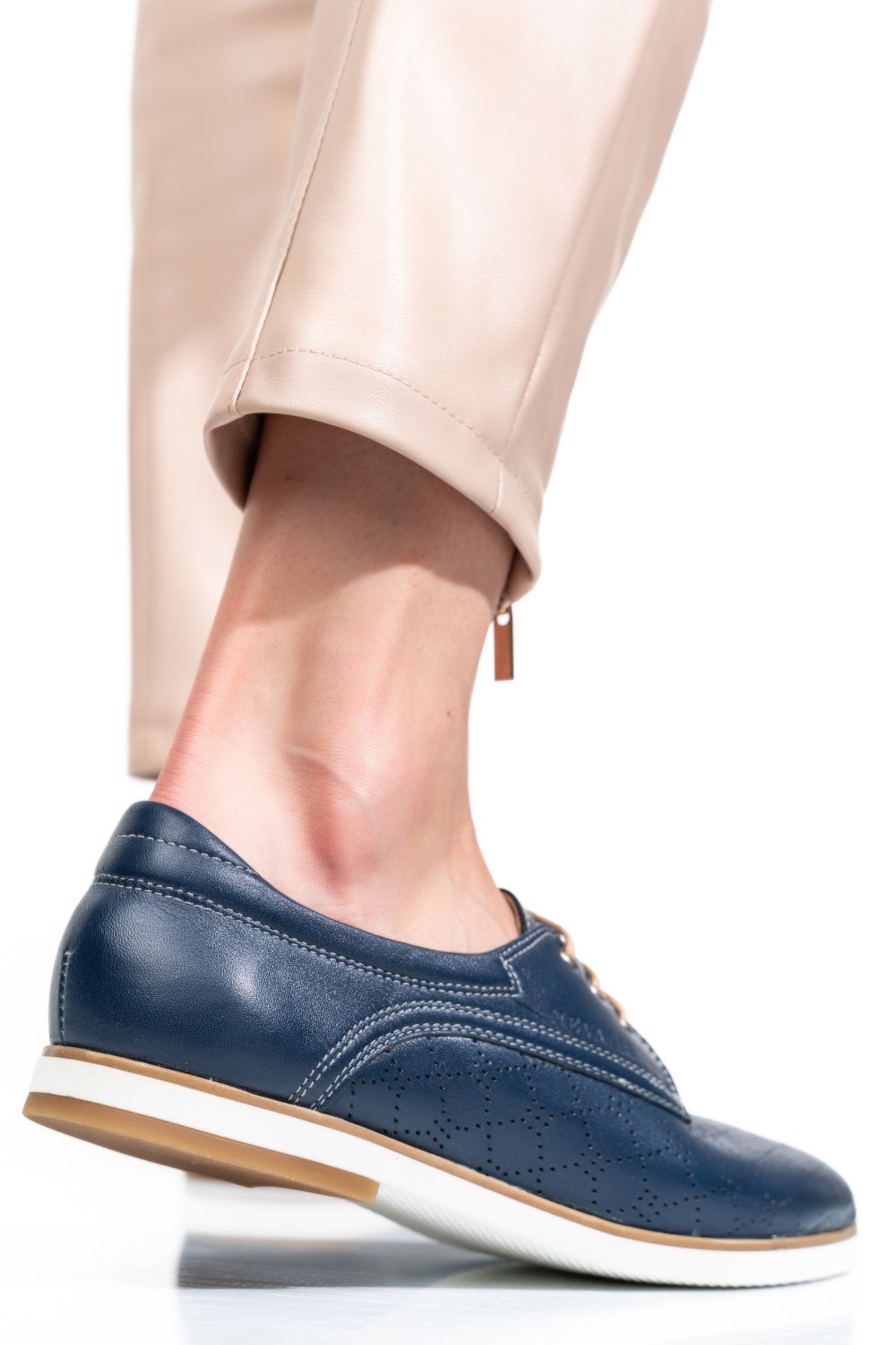 PANTOFI ALBASTRI PIELE NATURALA 9PC01