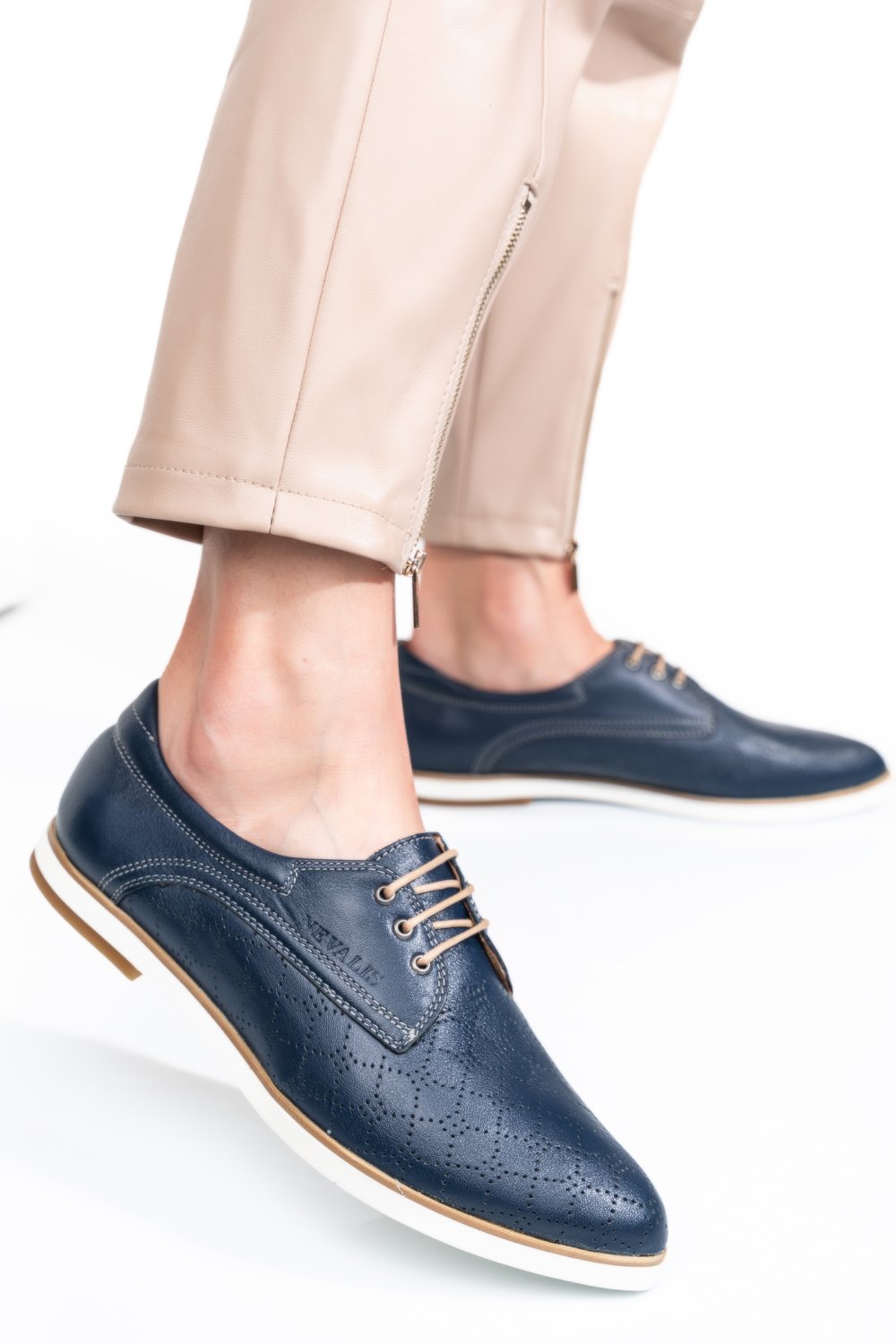 PANTOFI ALBASTRI PIELE NATURALA 9PC01