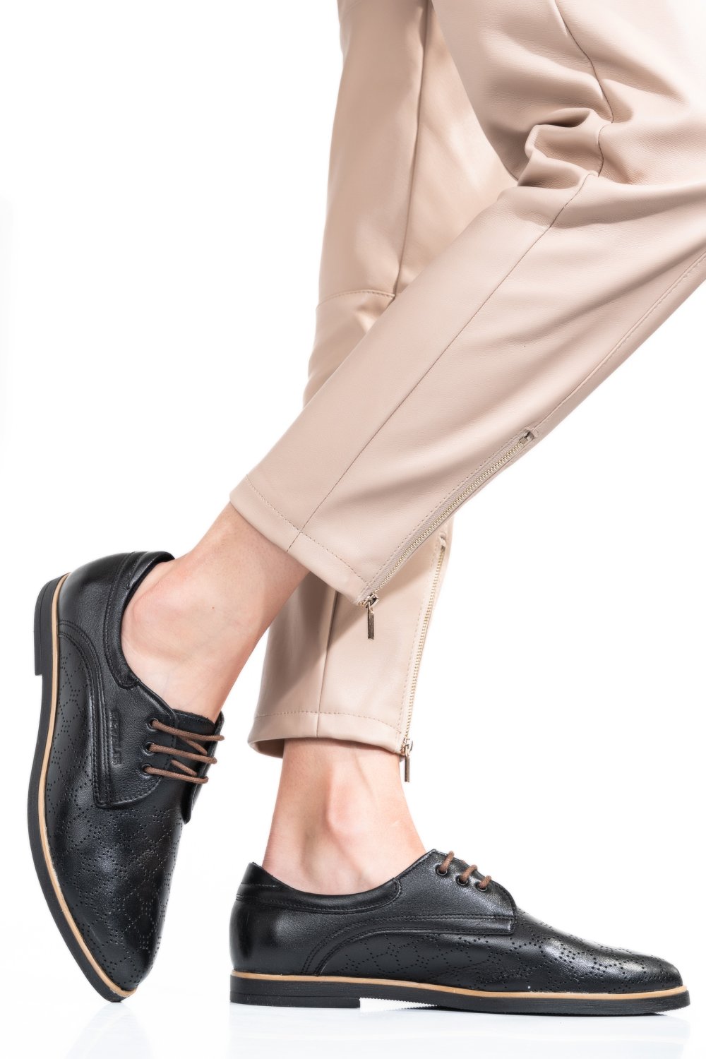 PANTOFI NEGRI PIELE NATURALA 9PC01