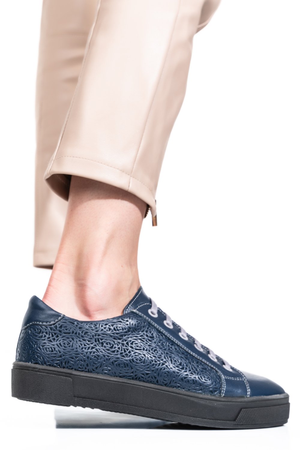 PANTOFI ALBASTRI PIELE NATURALA 9PC02