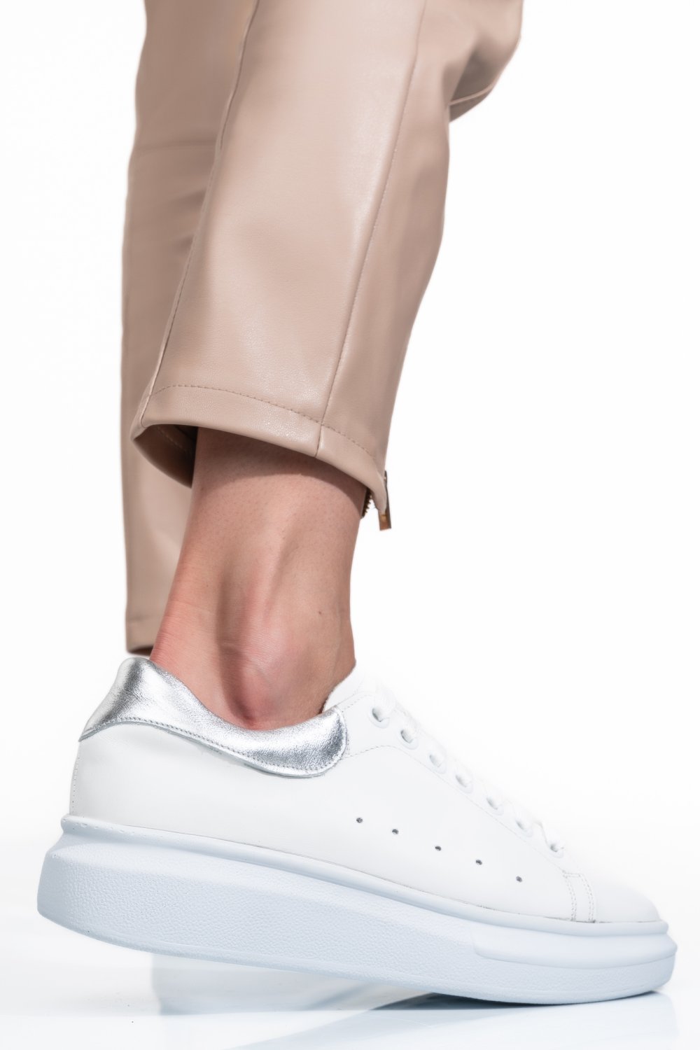 PANTOFI SPORT ALB ARGINTIU PIELE NATURALA 2S7701684