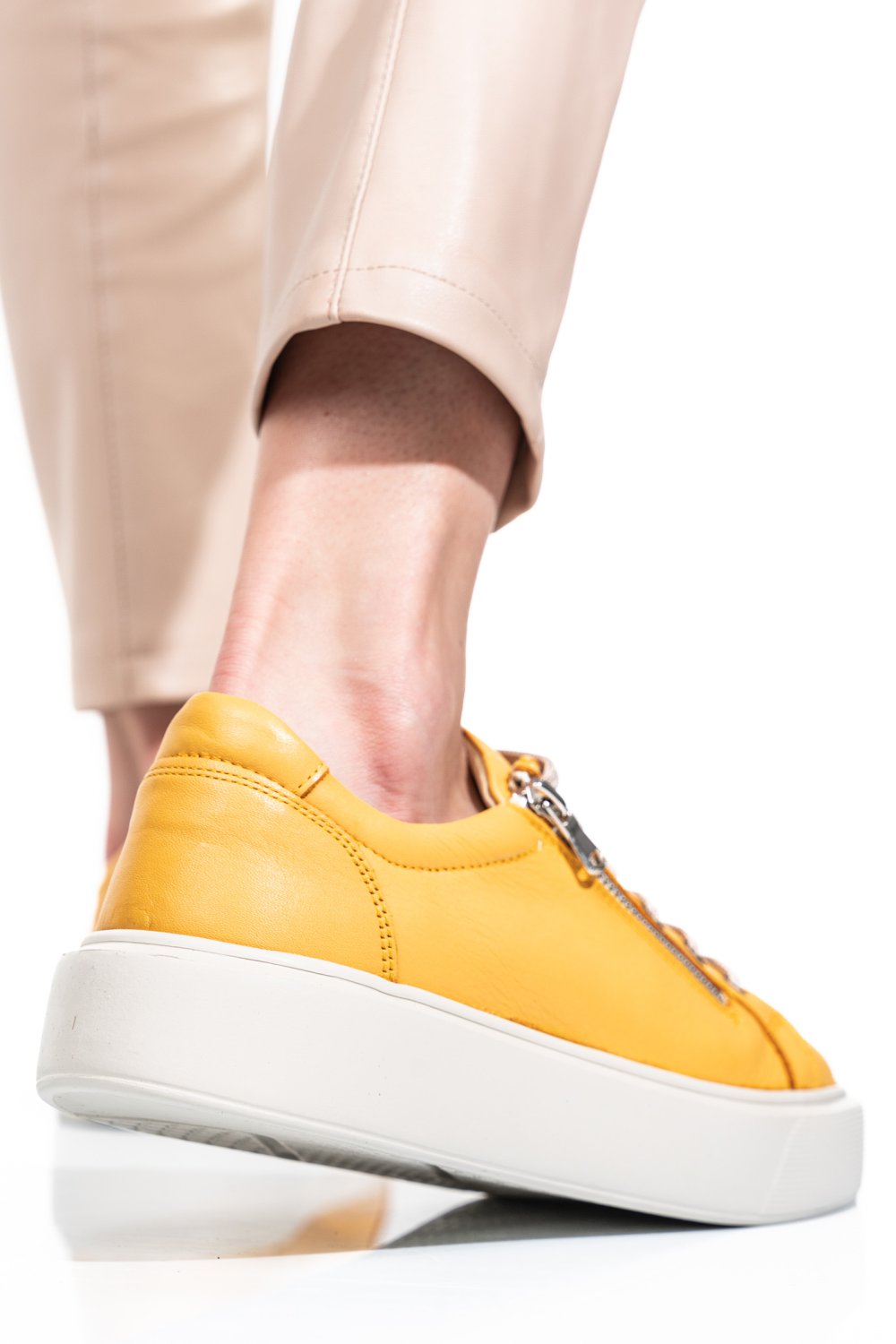 PANTOFI GALBENI PIELE NATURALA 2S7741607NP