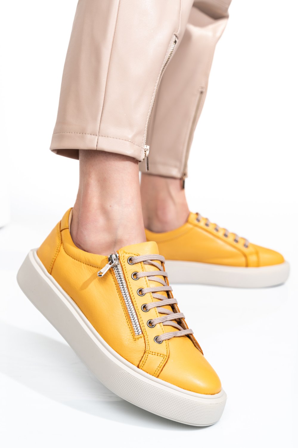 PANTOFI GALBENI PIELE NATURALA 2S7741607NP