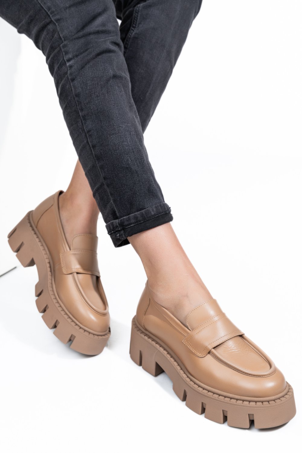 MOCASINI BEJ PIELE NATURALA E2325710